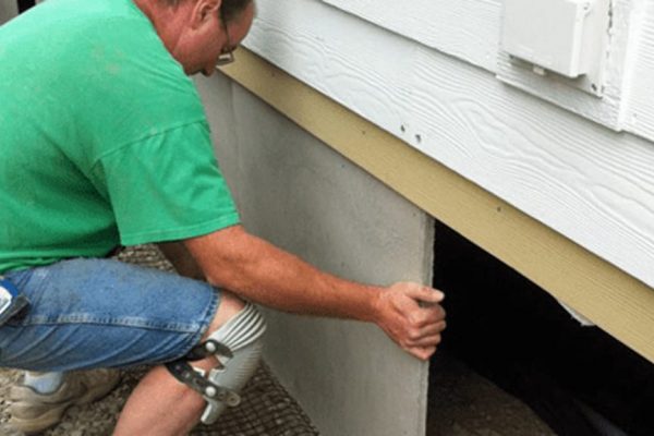 House-Skirting-or-Mobile-Home-Underpinning