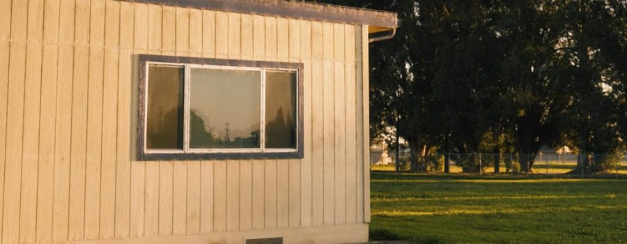 how to install DIY mobile home skirting