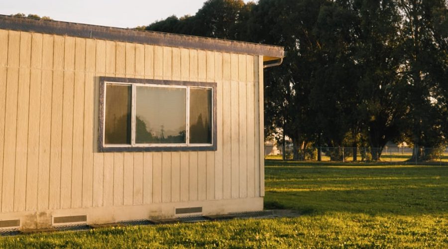 how to install DIY mobile home skirting